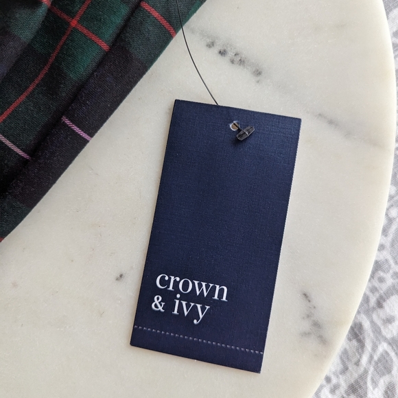 NWT Crown & Ivy Women's Green Plaid Pull On Stretch Skinny Pants - Picture 3 of 11